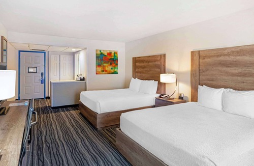 Simi Valley Hotel | Best Western Posada Royale Hotel & Suites