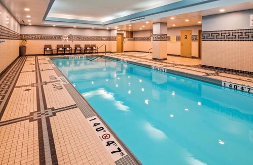 Etobicoke Hotel | Best Western Premier Toronto Airport Carlingview Hotel