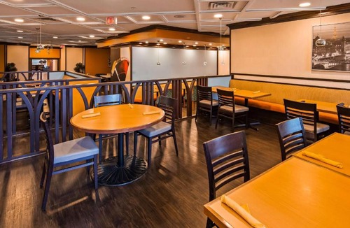 Etobicoke Hotel | Best Western Premier Toronto Airport Carlingview Hotel