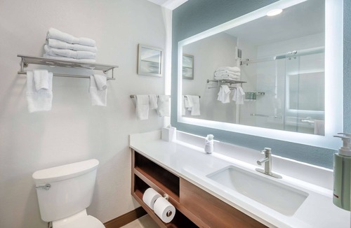 Ashland Hotel | Best Western River Cities