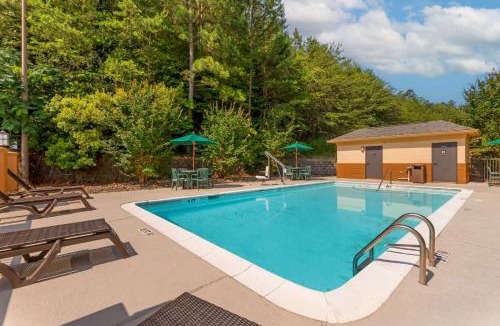Normandy Shores Hotel | Best Western Seneca-Clemson