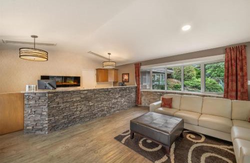 Sicamous Hotel | Best Western Sicamous Inn