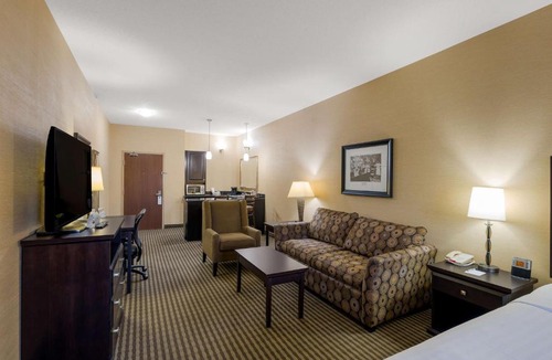 Stony Plain Hotel | Best Western Sunrise Inn & Suites