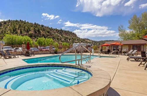 Mount Carmel Junction Hotel | Best Western East Zion Thunderbird Lodge