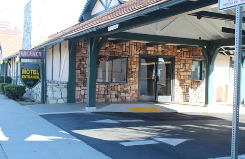 East Whittier Hotel | Best Whittier Inn