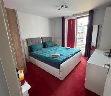 Hellersdorf Apartment | BestRate