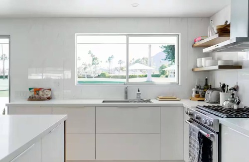 Indian Canyon House | Besveca House - Modern Zen