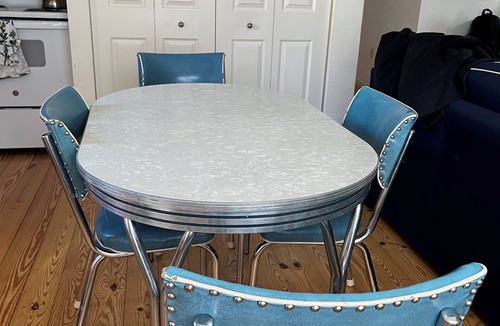Cat Hill House | Bethany Beach Cottage - dog friendly! Bike to the beach
