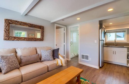 Beach Barber Tract Apartment | Bette's Bungalow