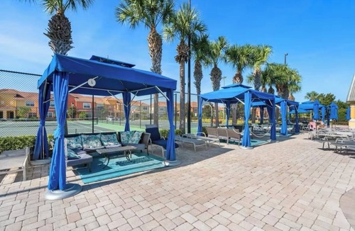 Lindfields House | Better Than Paradise 4BD/3BR