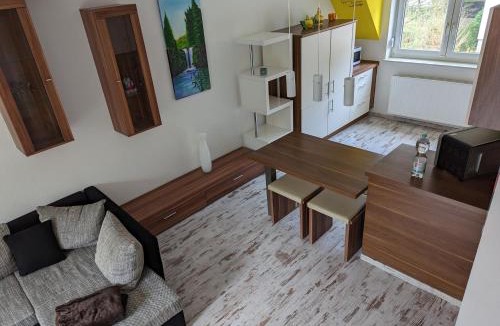 Eibensbach Apartment | Bettyś - Monteur und Ferienwohnung