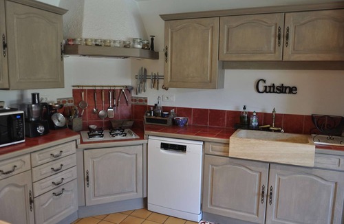 Jonquerettes House | Between Avignon and L'Isle-sur-la-Sorgue, vacation villa on the outskirts of the village of Jonquerettes,.