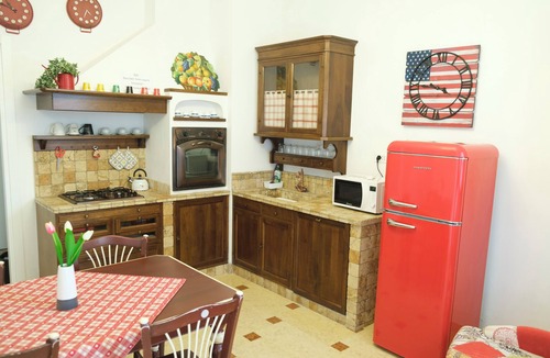 Chioggia Apartment | Between canals & coast: your chic retreat in the heart of Chioggia