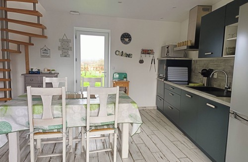 Le Molay-Littry Cottage | Between land and sea