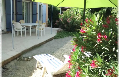 Eyguieres House | Between Luberon and Alpilles Confort House (6pers) with swimming pool