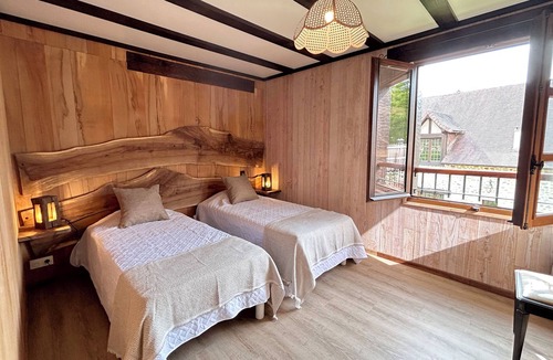 Augignac House | Between pond, mill and nature in the Dordogne