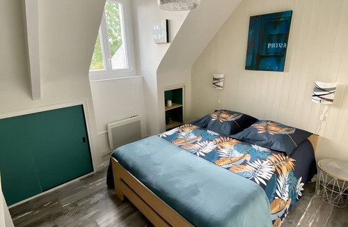 Miniac-Morvan Bed & Breakfast | Between Saint-Malo, Dinan, Mont-Saint-Michel – 3 Bedrooms & Lounge Bedroom