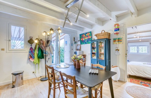 Marseillan House | Between Sea and Vineyards: Cozy 3-Bedroom House, Direct Access to Thau Lagoon & Bike Paths