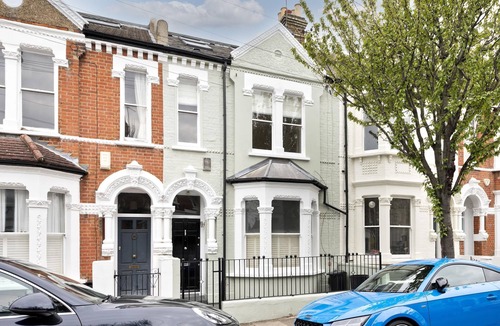 Northcote House | Between the Commons