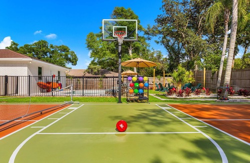 St. Augustine House | Between The Tides: Heated Pool, Beach, Sports Court. Walk to Amphitheater