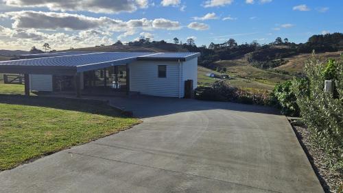 Waitoki House | Bever Farm