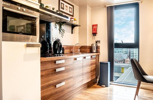 Sheffield Apartment | Beyond Blonk Apartments