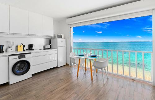 Grand Case Apartment | Beyond Seas Studio