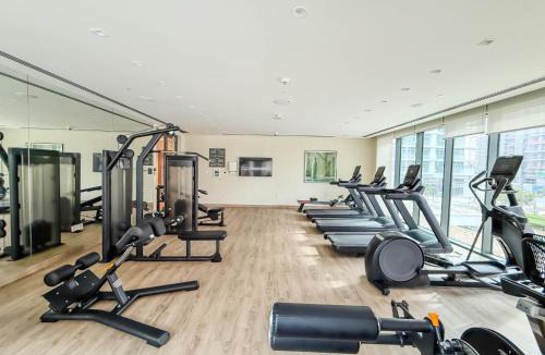 Dubai Apartment | Beyond Stays - Luxury 2 Bedroom Waterfront Apartment with Sea Views - Port Rashid