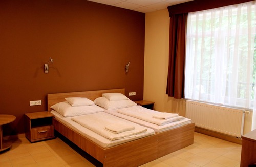Balatonfoldvar Hotel | BF Hotel