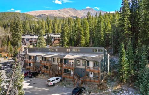 Baldy Mountain House | BH7 - Baldy Mountain Basecamp