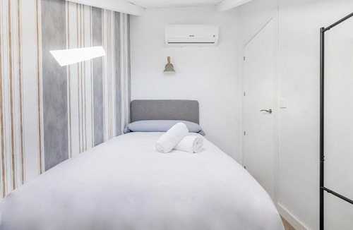 San Andres-San Pablo Apartment | BHost - Regina VII