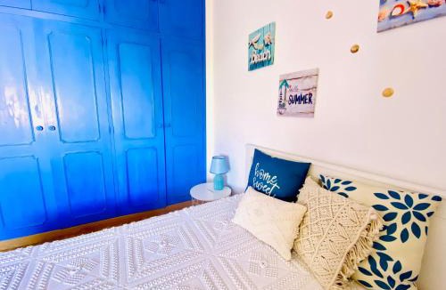 Alvor House | Bia Vintage Villa - Casa com Vista Mar, Terraço e Jardim no Centro de Alvor