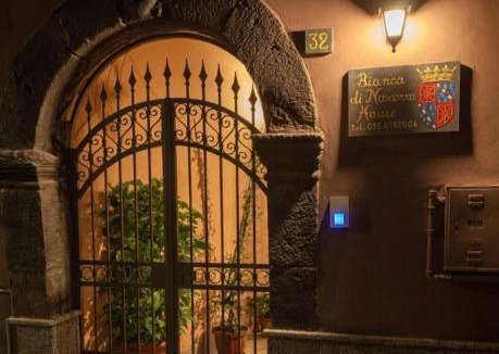 Biancavilla Bed & Breakfast | Bianca di Navarra House