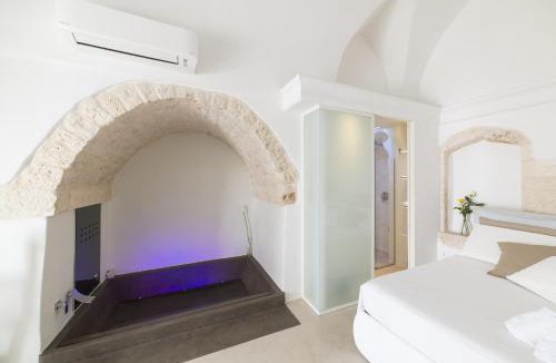 Ostuni Apartment | Bibi Apartment & Suite with Jacuzzi by Wonderful Italy