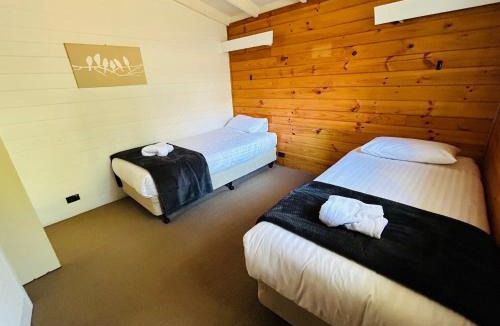 Bicheno Hotel | Bicheno by the Bay