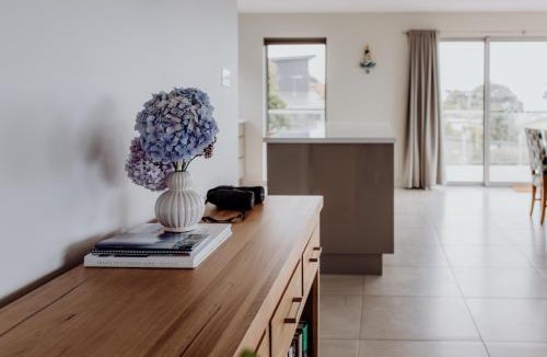 Bicheno House | Bicheno Gardens