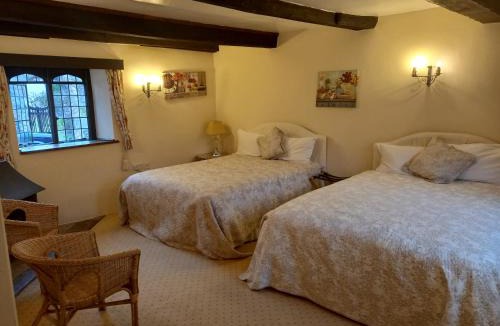 Tiverton House | Bickleigh Castle