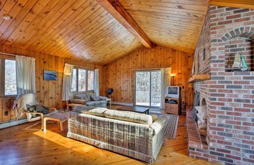Biddeford Pool House | Biddeford Retreat w/Deck, Grill & Ocean Views!