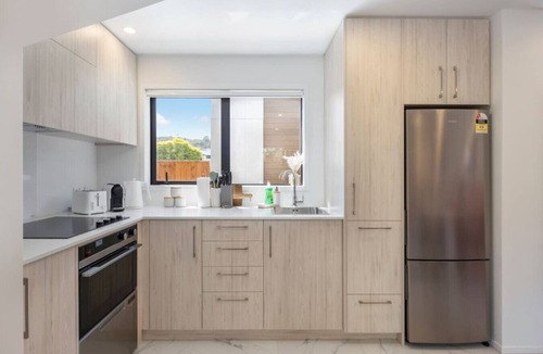 Lower Hutt Apartment | Biddle Cres Elegance