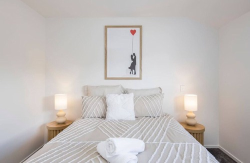 Lower Hutt Apartment | Biddle Cres Elegance