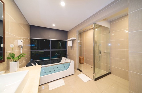 Mong Cai Hotel | Bien Bac Hotel