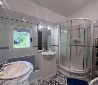 Emance House | Bienvenue Chez Vous