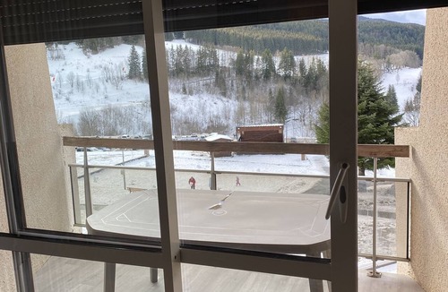 Villard-de-Lans Apartment | Big and pleasant studio full south 34 m2 at the foot of the slopes with parking place