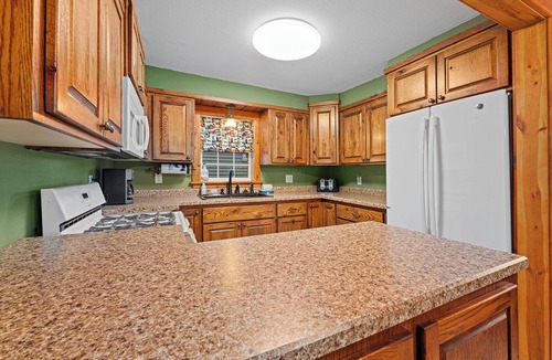 Arbor Vitae House | Big Arbor Vitae Lakefront | Sl 10 | Sandy lake bottom!