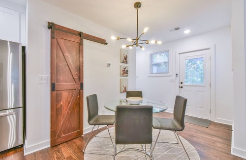 Belvedere Park Cottage | Big Backyard Bungalow