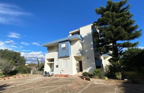S'oru e Mari Villa | Big Beach Villa S Andrea- Privat Parking-Netflix-Self Ck -450m From the beach