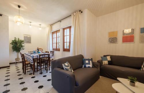 S'oru e Mari Villa | Big Beach Villa S Andrea- Privat Parking-Netflix-Self Ck -450m From the beach