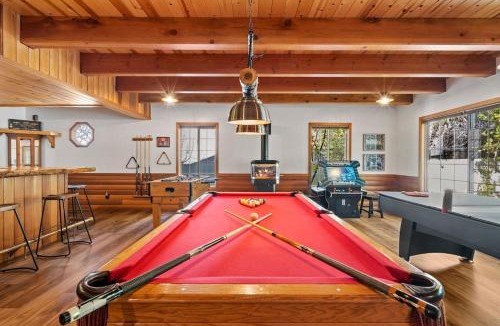 Fox Farm Villa | Big Bear Lake Sleep 16
