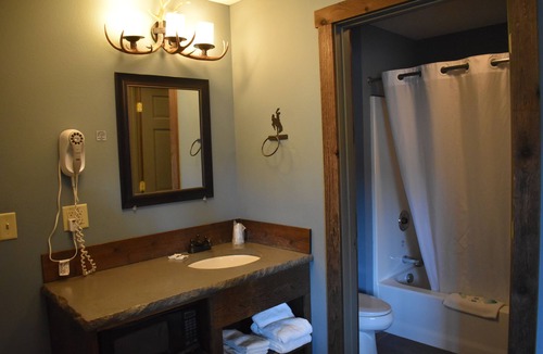 Cody Hotel | Big Bear Motel