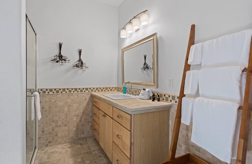 Bend House | Big Bear - West Side Oasis, Shevlin Park, Beautiful, Manicured Acreage